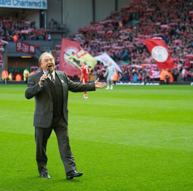 开云网页版-你永远不会独行 利物浦队歌最著名演唱者去世